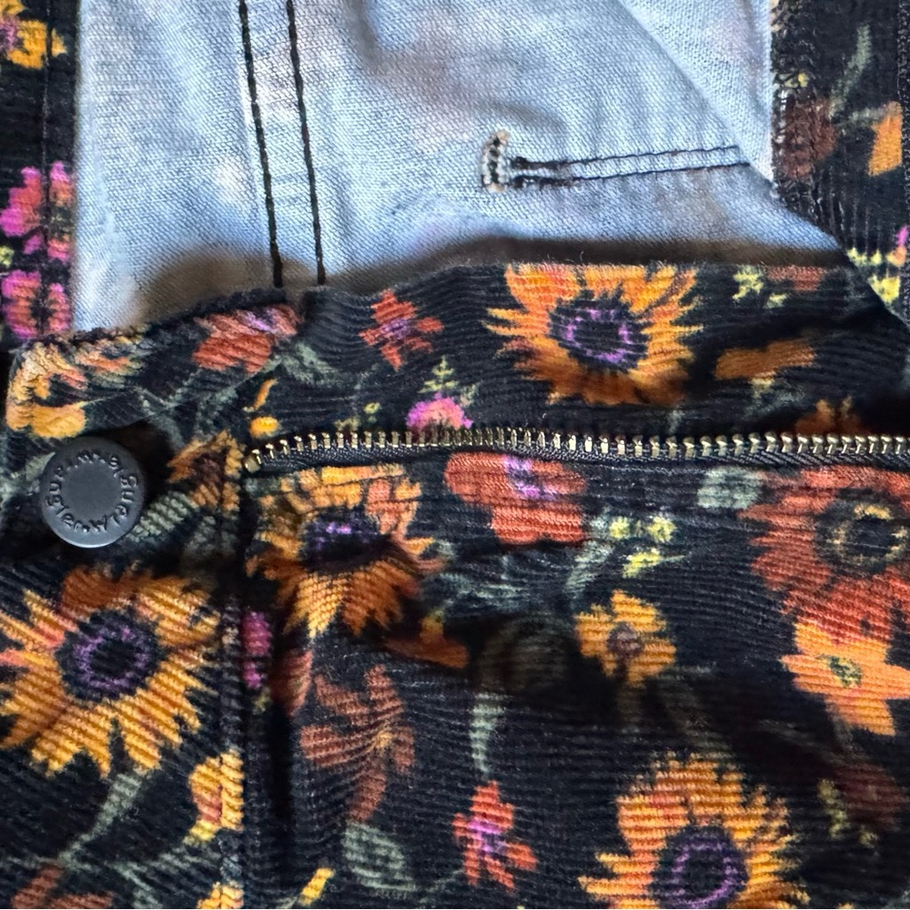 Wrangler Black Floral Boot Cut Pants - Picture 7 of 10
